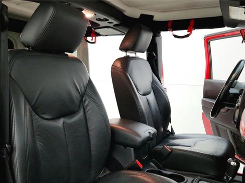 Used 2015 Jeep Wrangler Unlimited Sport w/ Quick Order Package 24S image 38