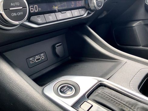 Used 2021 Nissan Sentra SV FWD image 33
