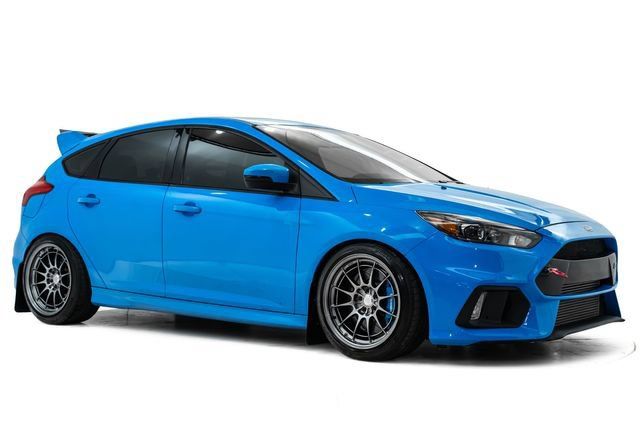 Used 2017 Ford Focus RS AWD/4WD image 5