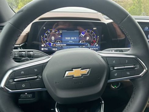 Used 2026 Chevrolet Suburban High Country w/ Sun And Tow Package image 18