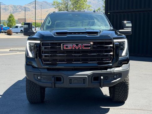 Used 2025 GMC Sierra 2500 AT4X w/ AT4X AEV Edition AWD/4WD image 2
