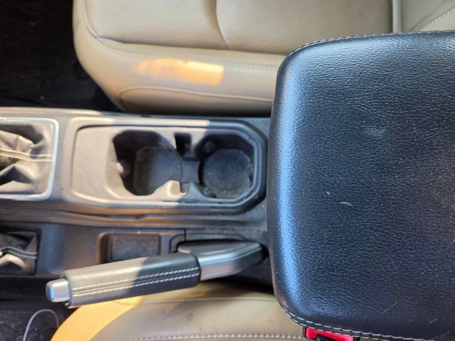 Used 2019 Jeep Wrangler Unlimited Rubicon AWD/4WD image 9