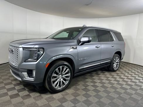 Used 2021 GMC Yukon Denali w/ Denali Premium Package image 7
