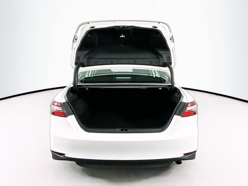 Used 2024 Toyota Camry LE image 26