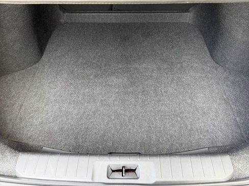 Used 2020 Nissan Sentra SV FWD image 21