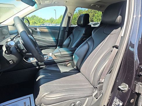 Used 2025 Genesis GV80 2.5T Advanced AWD/4WD image 17