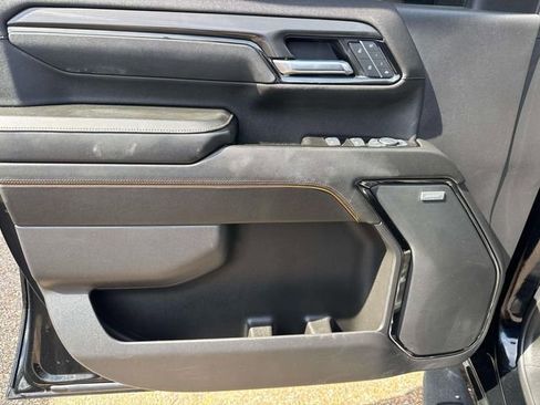 Used 2025 GMC Sierra 2500 AT4 w/ AT4 Premium Plus Package image 22