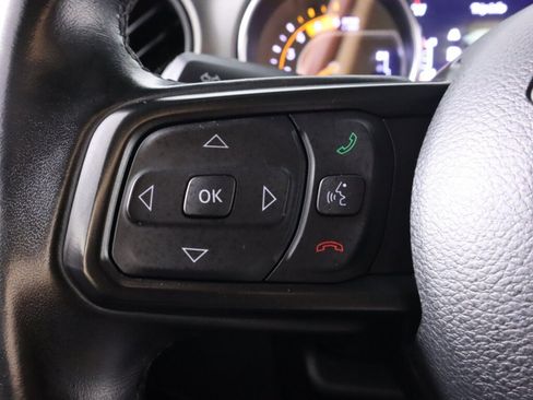 Used 2022 Jeep Wrangler Unlimited Sport AWD/4WD image 12