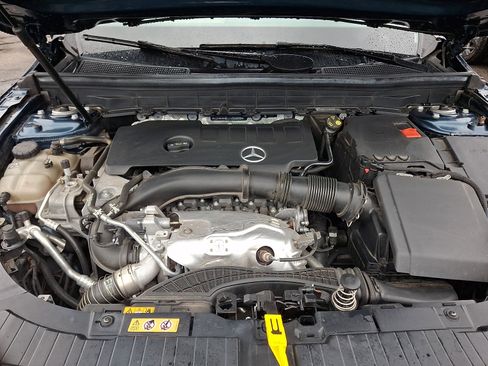 Used 2020 Mercedes-Benz GLB 250 4MATIC image 27
