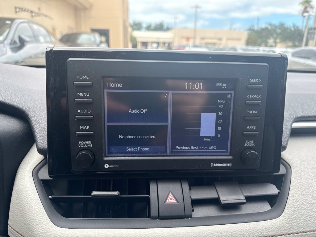 Used 2021 Toyota RAV4 XLE w/ Convenience Package FWD image 25