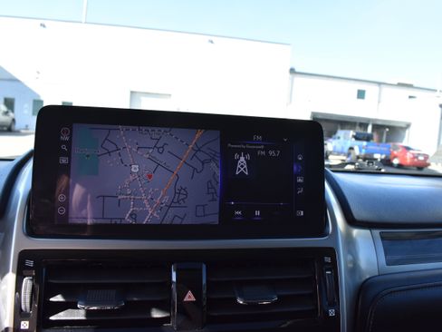 Used 2022 Lexus GX 460 Luxury image 18