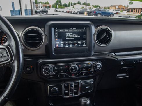 Used 2020 Jeep Wrangler Unlimited Sport S AWD/4WD image 15