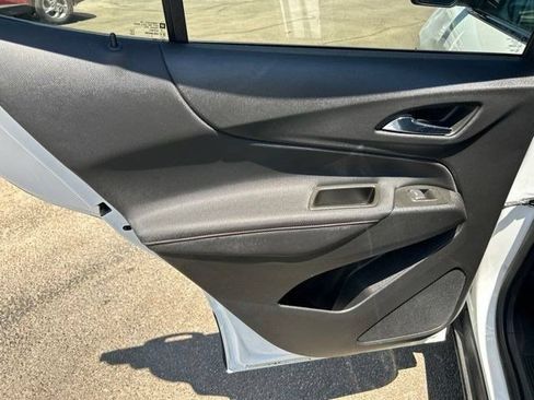 Used 2022 Chevrolet Equinox RS w/ RS Leather Package FWD image 37