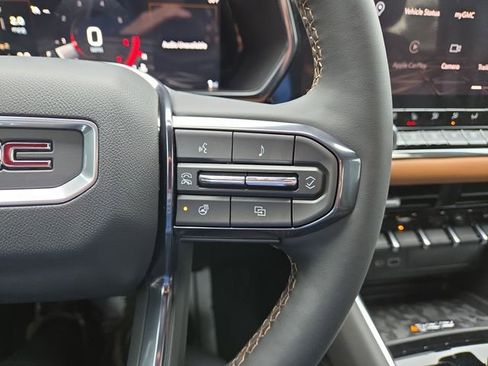 New 2026 GMC Canyon AT4 w/ AT4 Premium Package image 18