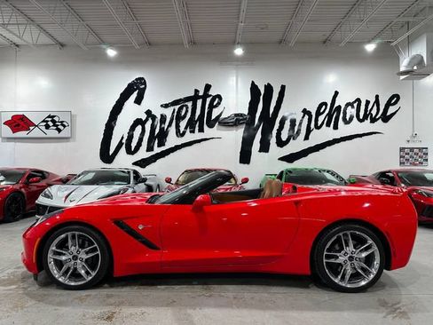 Used 2014 Chevrolet Corvette Stingray Convertible w/ 3LT Preferred Equipment Group RWD image 2