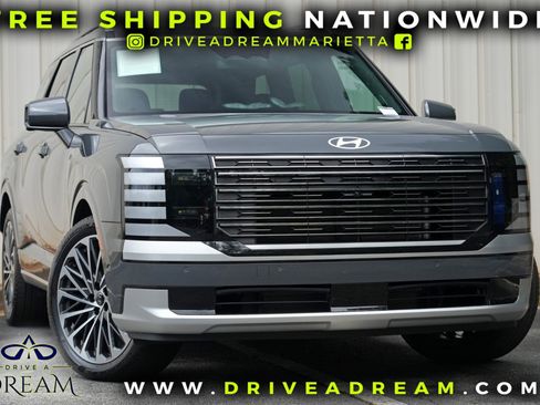 Used 2026 Hyundai Palisade Calligraphy FWD image 2