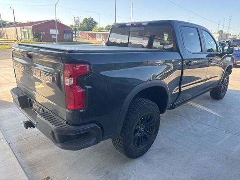 Used 2023 Chevrolet Silverado 1500 ZR2 w/ Technology Package AWD/4WD image 4