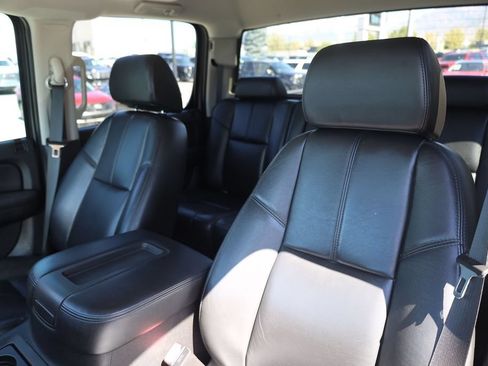 Used 2007 Chevrolet Silverado 2500 LTZ w/ Safety Package AWD/4WD image 16