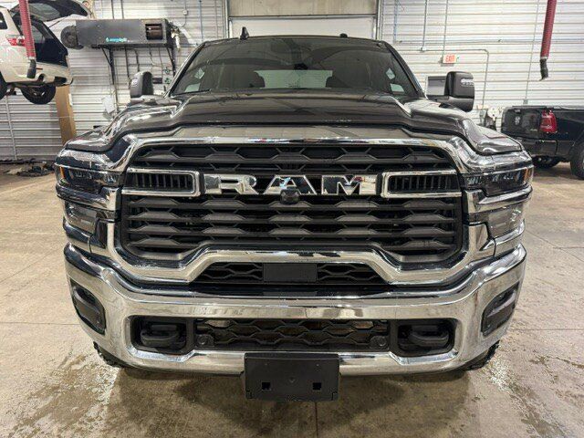 Used 2025 RAM 2500 Big Horn AWD/4WD image 41