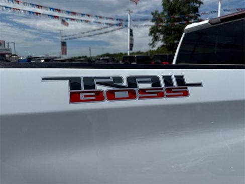 Used 2023 Chevrolet Silverado 1500 LT Trail Boss w/ Protection Package image 6