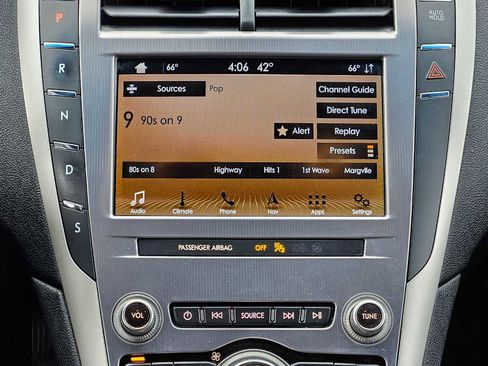 Used 2019 Lincoln MKZ Reserve image 26