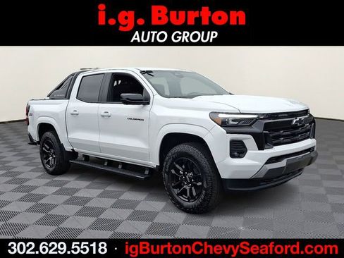 New 2025 Chevrolet Colorado Z71 w/ Midnight Edition image 1