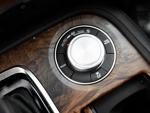 Used 2024 Nissan Armada SL w/ Cargo Package image 25