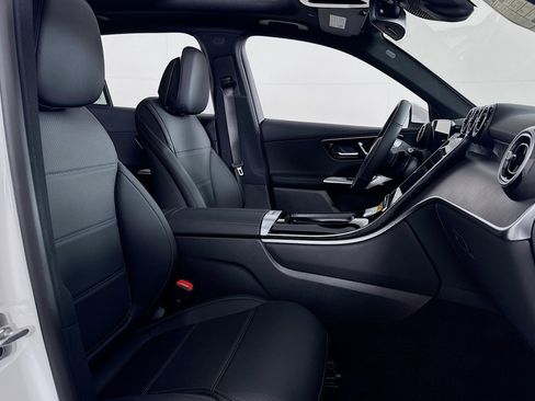 New 2026 Mercedes-Benz GLC 300 image 6