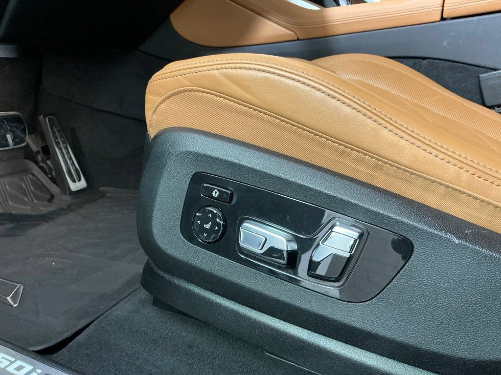 Certified 2023 BMW X6 M50i w/ Executive Package AWD/4WD image 20