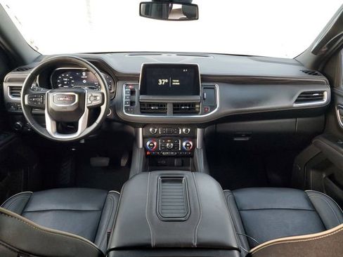 Used 2024 GMC Yukon SLT RWD image 11