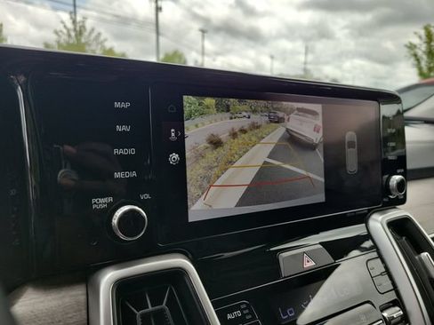 Certified 2022 Kia Sorento EX w/ Panoramic Sunroof Package FWD image 35