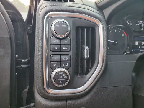 Used 2021 GMC Sierra 1500 SLT w/ SLT Convenience Package AWD/4WD image 20
