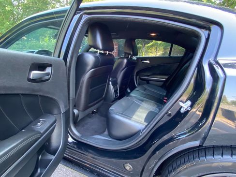 Used 2015 Dodge Charger R/T w/ Plus Group RWD image 49