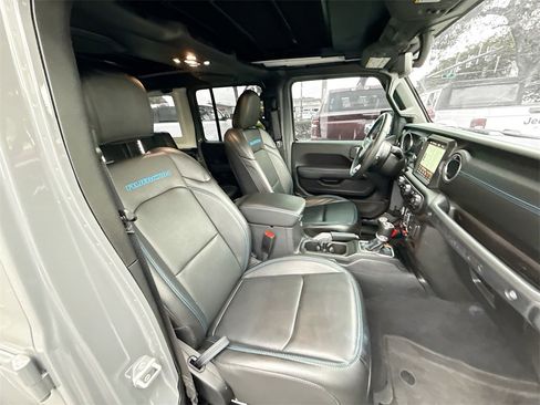 Used 2022 Jeep Wrangler Unlimited Rubicon 4xe w/ Steel Bumper Group image 32