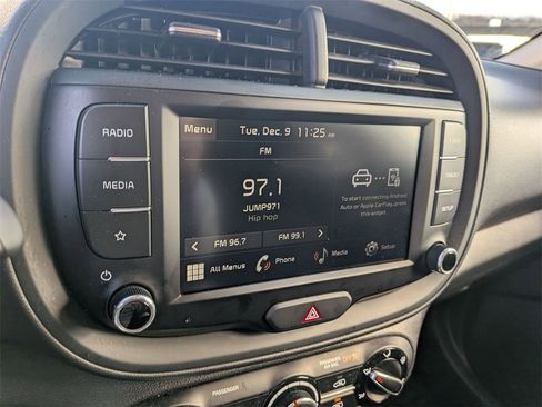 Used 2024 Kia Soul LX w/ Option Group 015 image 17