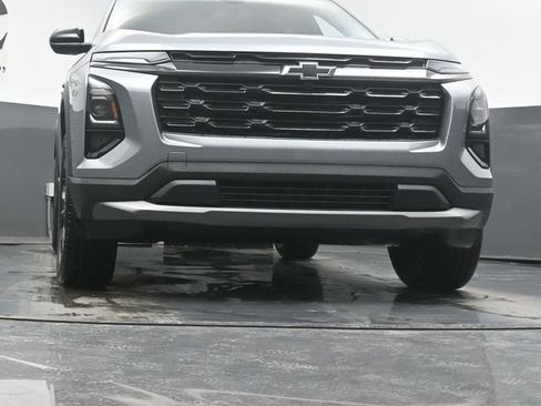 New 2026 Chevrolet Equinox LT w/ Midnight Edition FWD image 3