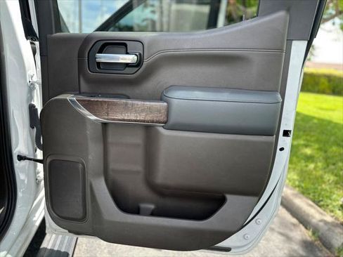 Used 2021 GMC Sierra 1500 Denali w/ Denali Ultimate Package AWD/4WD image 18