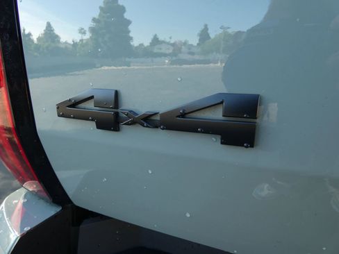 Used 2024 Toyota Tundra Limited image 78