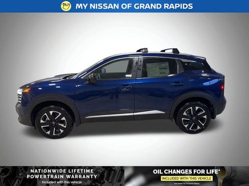 New 2026 Nissan Kicks SV image 4