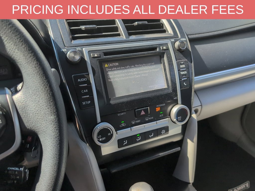 Used 2014 Toyota Camry LE FWD image 4