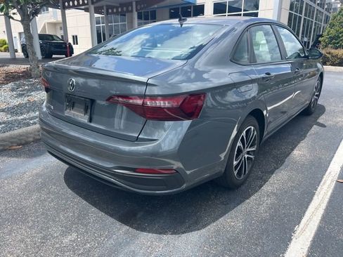 Used 2024 Volkswagen Jetta Sport FWD image 5