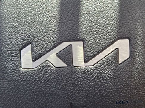 Certified 2023 Kia Sorento SX Prestige image 35