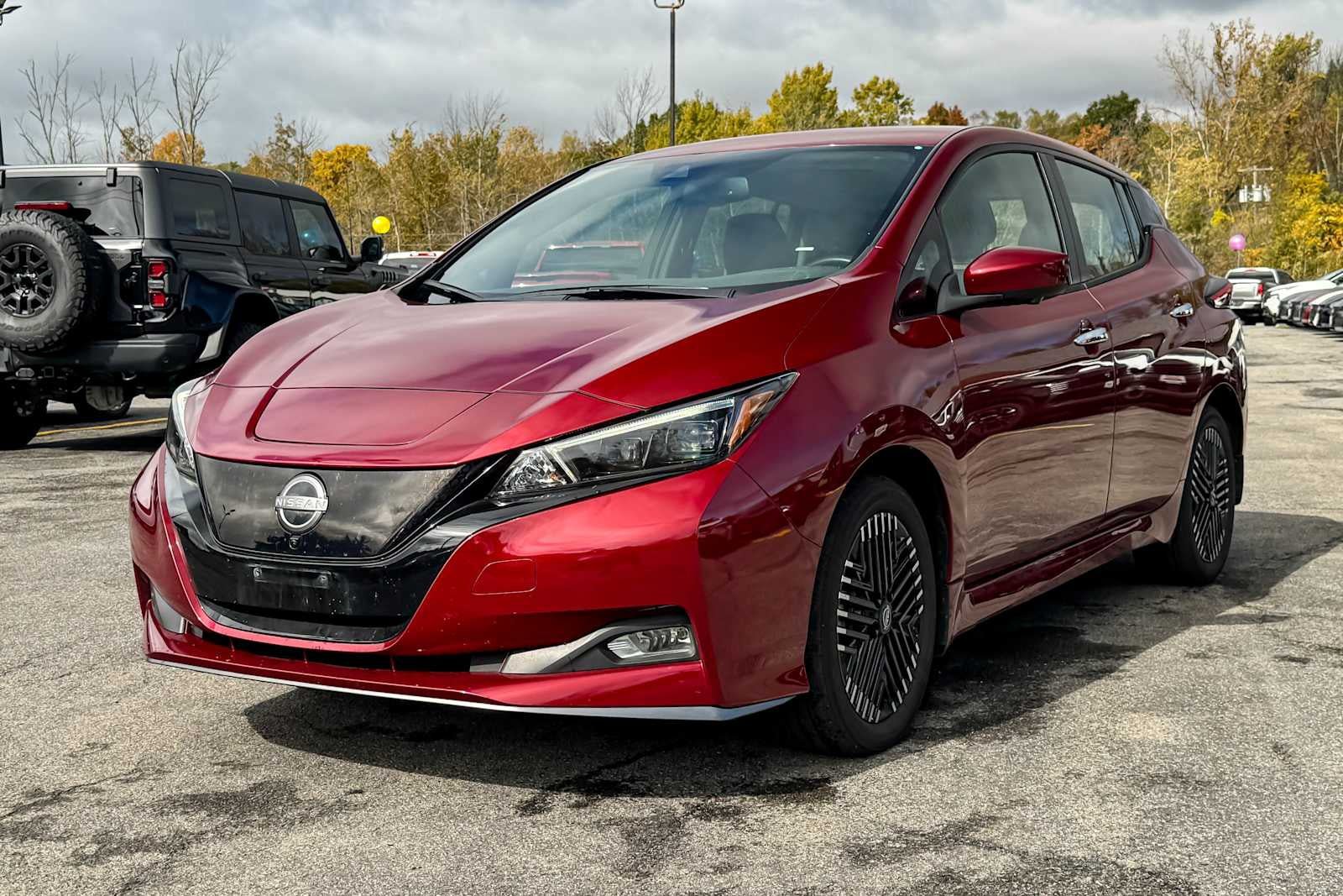 Certified 2025 Nissan Leaf SV Plus FWD image 7