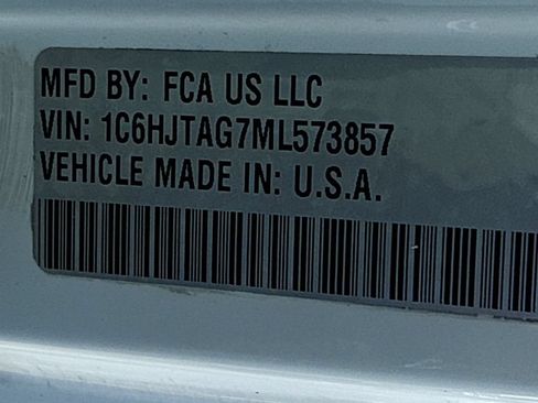 Used 2021 Jeep Gladiator Sport AWD/4WD image 36