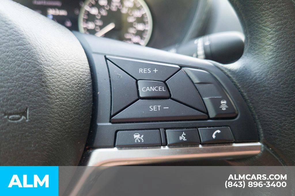 Used 2024 Nissan Sentra SV FWD image 28