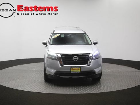 Used 2023 Nissan Pathfinder SL AWD/4WD image 53