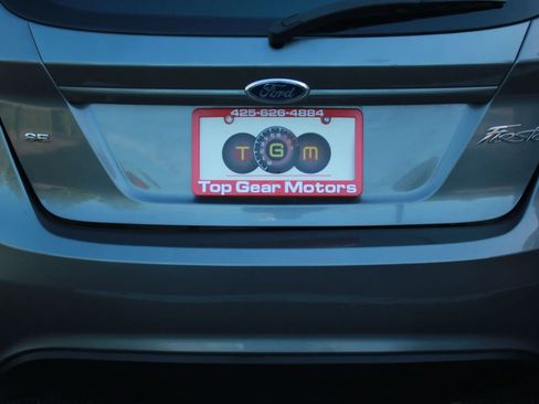 Used 2014 Ford Fiesta SE w/ Equipment Group 201A FWD image 27