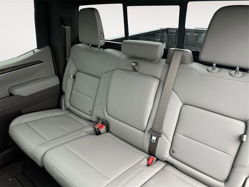 New 2026 GMC Sierra 1500 SLT w/ SLT Premium Plus Package image 13