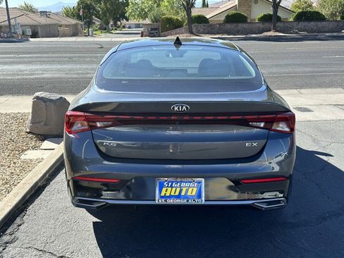 Used 2021 Kia K5 EX w/ EX Premium Package image 4