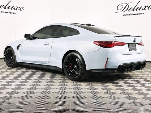 Used 2025 BMW M4 Competition w/ Executive Package image 4